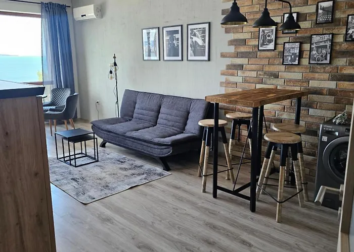 דירה Comfy Flat Sea View & Wi-fi *