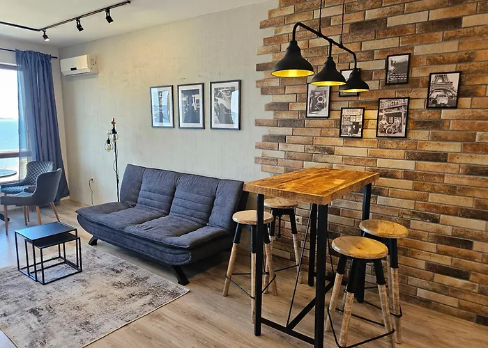 Comfy Flat Sea View & Wi-fi דירה