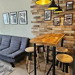 Апартамент Comfy Flat Sea View & Wi-fi *