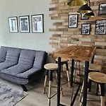 Comfy Flat Sea View & Wi-fi Апартамент