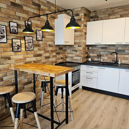 Comfy Flat Sea View & Wi-fi * 瓦爾納